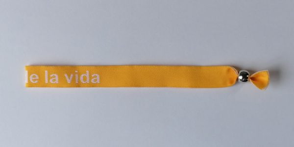 Pulsera amarilla "Disfruta de la Vida" - Imagen 3
