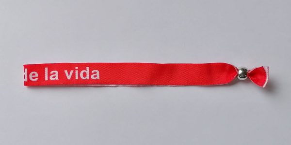 Pulsera roja "Disfruta de la Vida" - Imagen 3