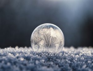 Cómo romper el hielo al ligar y expresar lo que buscas con un simple color